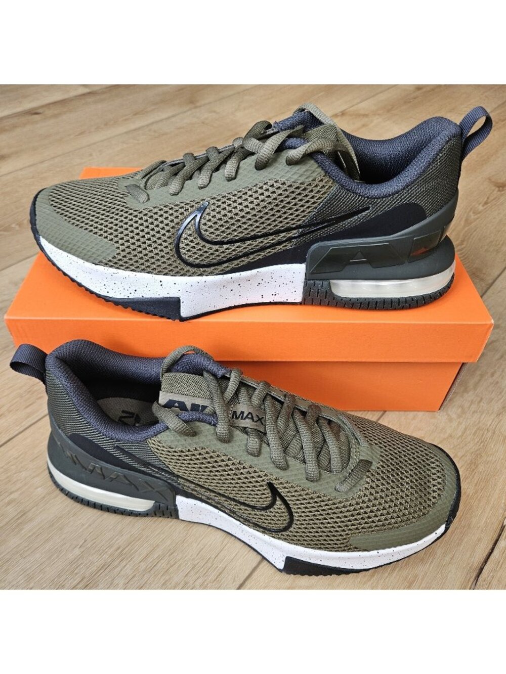 Mens Nike Air Max Size 11 Alpha Trainer 6 Shoes Green Black Sneakers FQ1833-200